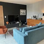 アパート Spacious And Stylish One-bedroom On Place De Gaulle アンティーブ